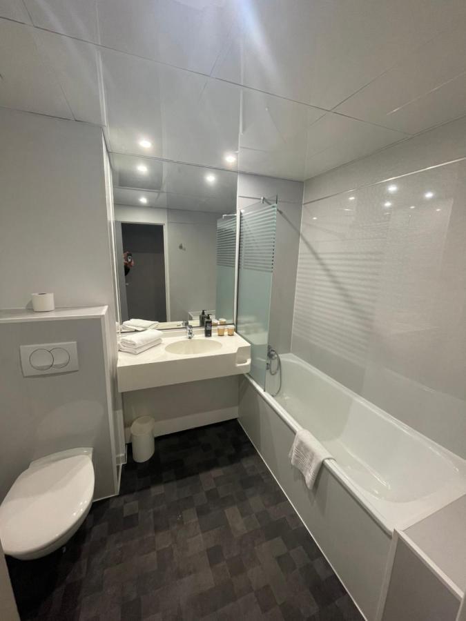 Kyriad Direct Lyon Nord - Dardilly Exterior foto