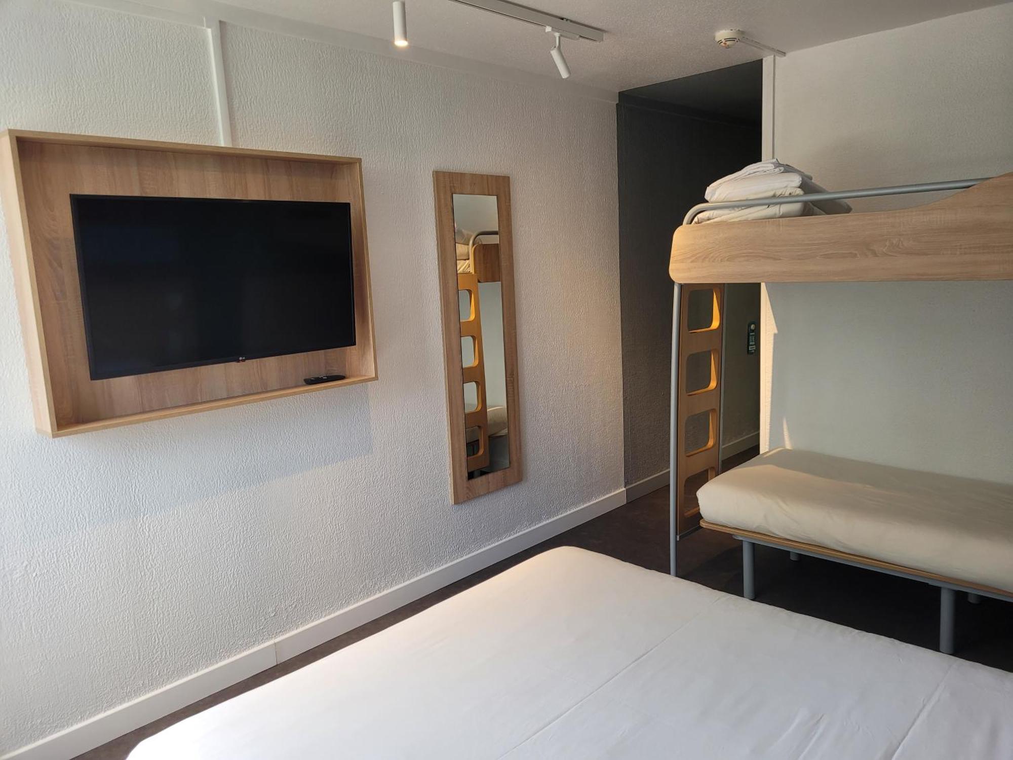 Kyriad Direct Lyon Nord - Dardilly Exterior foto